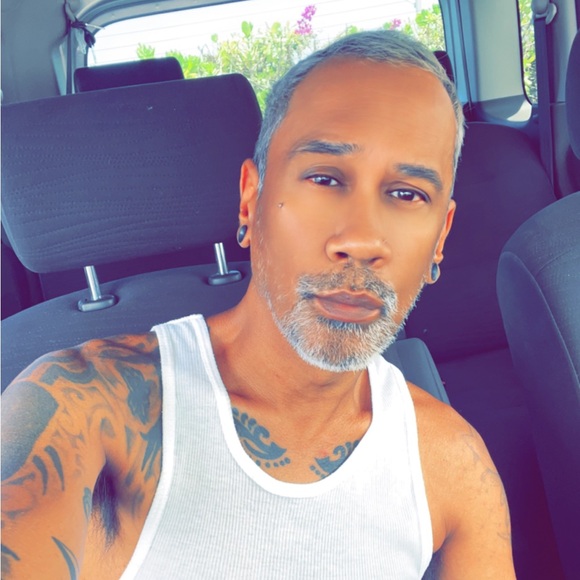 Meet your Posher, Godfrey - Picture 1 of 1